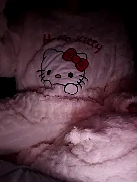 Hottiesophie online show from April 3, 8:51 pm