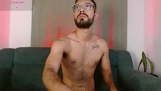 Snapshot of ReyPablo1 chatting on September 25, 8:56 pm ReyPablo1 online show from September 25, 8:56 pm