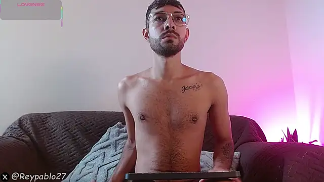 ReyPablo1 online show from February 15, 9:33 pm