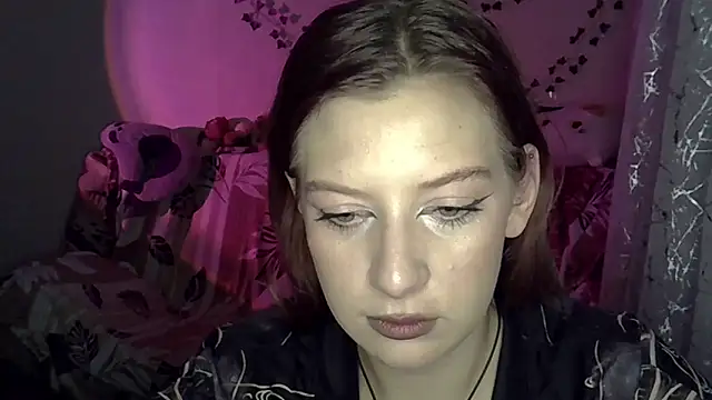 Lily Ember online show from December 1, 6:13 pm