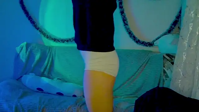 Lily Ember online show from January 13, 8:03 pm