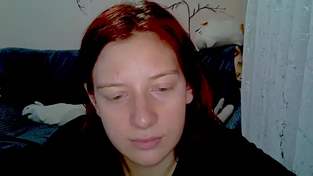 Lily Ember online show from February 5, 6:12 pm