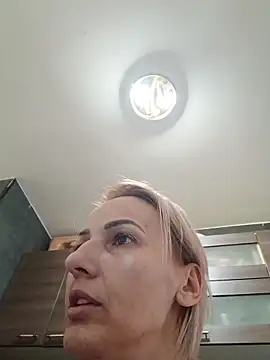 Aly-john1985 online show from November 17, 6:41 am