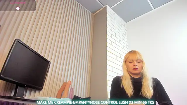 samanthajonexxx online show from February 21, 4:41 pm