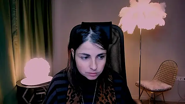 MartaEdams online show from December 5, 8:12 am