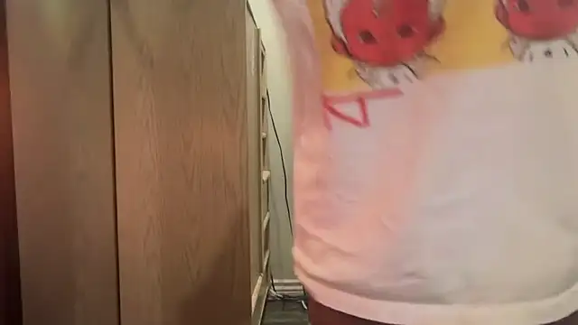 Snapshot of kSwisssxxx chatting on October 28, 6:39 am kSwisssxxx online show from October 28, 6:39 am