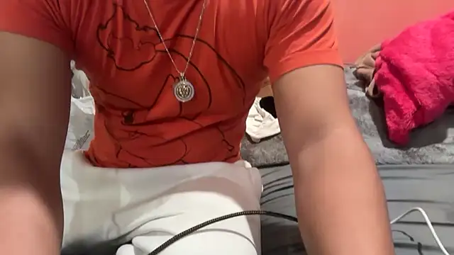 Snapshot of kSwisssxxx chatting on December 16, 9:36 am kSwisssxxx online show from December 16, 9:36 am