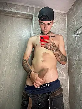 samm4044 online show from December 15, 9:52 pm