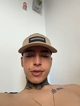 samm4044 online show from April 20, 8:32 pm