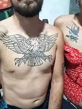 Snapshot of parejajuguetona420 chatting on March 1, 2:02 am parejajuguetona420 online show from March 1, 2:02 am