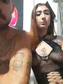 Snapshot of parejajuguetona420 chatting on March 3, 2:39 am parejajuguetona420 online show from March 3, 2:39 am