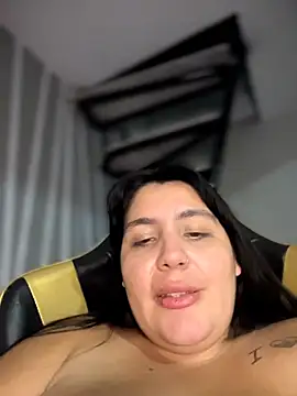 victoria amatista  online show from April 11, 6:51 am