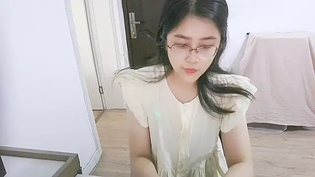 Snapshot of 98bunny chatting on July 17, 2:29 am 98bunny online show from July 17, 2:29 am