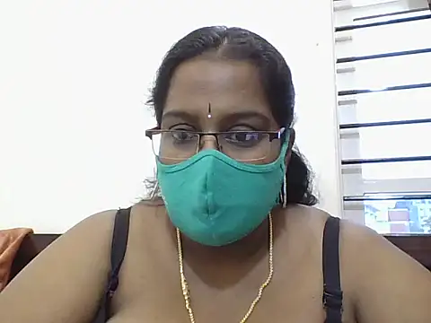 Snapshot of Reena-gowda chatting on September 27, 12:59 am Reena-gowda online show from September 27, 12:59 am