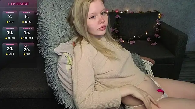 Snapshot of Wendy_228 chatting on May 22, 1:13 am Wendy 228 online show from May 22, 1:13 am