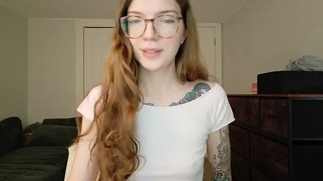 Snapshot of janey_66 chatting on July 21, 1:46 pm janey 66 online show from July 21, 1:46 pm