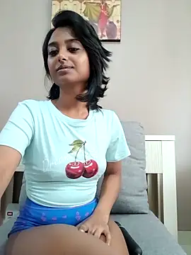 littlemissdevil69 online show from March 10, 5:45 am