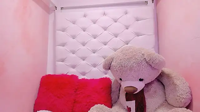 eimy skinny  online show from February 28, 12:28 pm