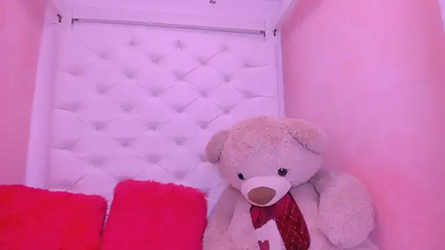 eimy skinny  online show from June 1, 1:46 pm