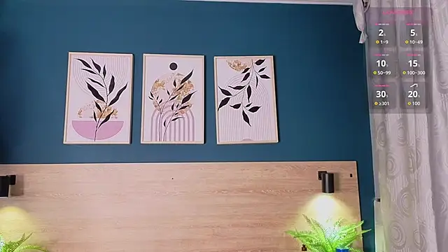 SarahMiler  online show from September 9, 12:05 pm