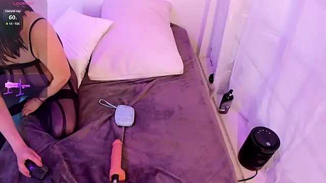 Samaraa Smith online show from October 11, 1:09 pm