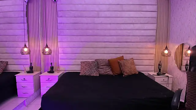VictoriaaBlair online show from May 8, 8:25 pm