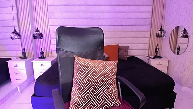 VictoriaaBlair online show from May 23, 7:40 pm
