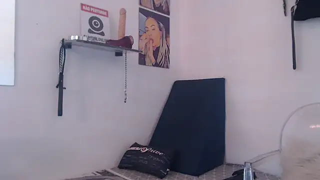 Snapshot of Sofia_May chatting on September 24, 4:32 pm Sofia May online show from September 24, 4:32 pm