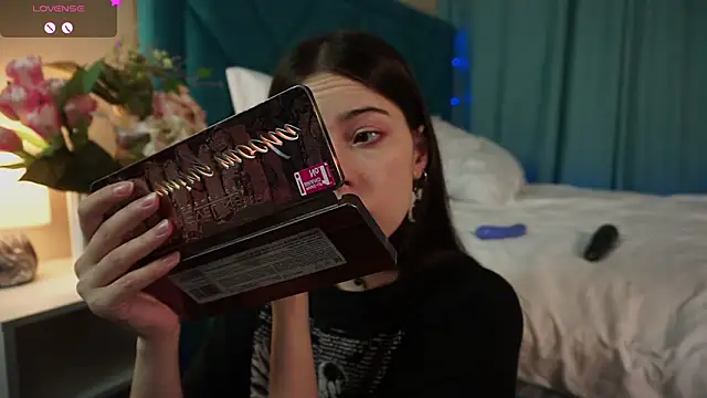 ywixos online show from March 6, 2:24 pm