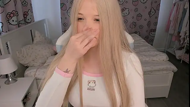 mayyacozyy online show from June 24, 9:52 am