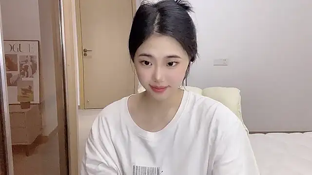Snapshot of suki-1 chatting on October 17, 3:25 pm suki-1 online show from October 17, 3:25 pm