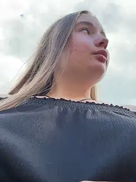 Snapshot of StephanieMur chatting on September 10, 5:29 am StephanieMur online show from September 10, 5:29 am