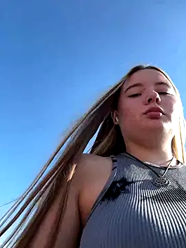 Snapshot of StephanieMur chatting on September 20, 5:30 am StephanieMur online show from September 20, 5:30 am