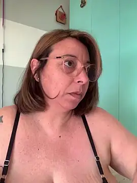 LupeLok online show from October 28, 4:53 pm