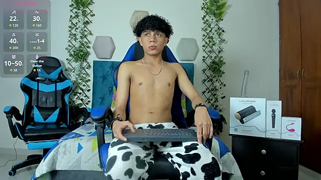 Snapshot of _taylor_black chatting on October 7, 12:19 am taylor black online show from October 7, 12:19 am