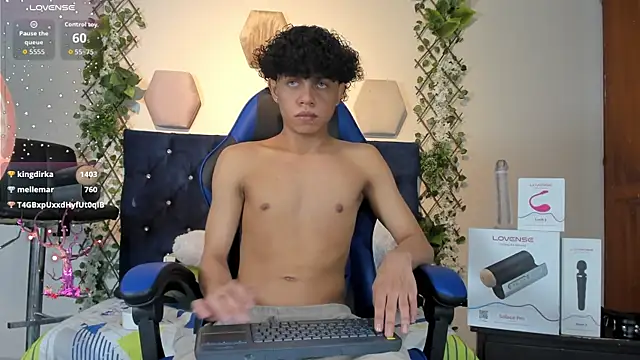  taylor black online show from November 11, 9:04 pm