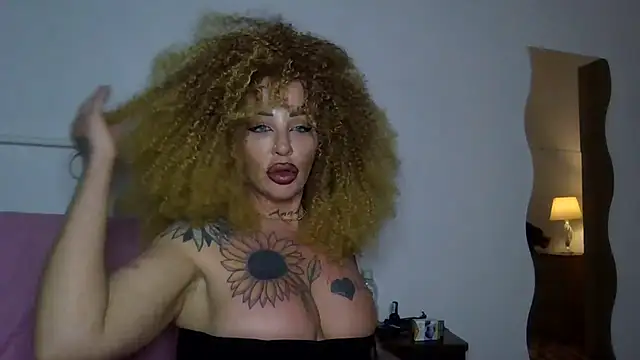 ASSERINAAA online show from March 25, 6:14 pm