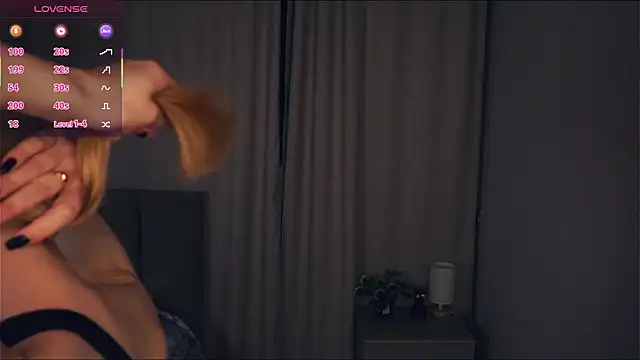 VeronaBench online show from November 10, 6:45 am