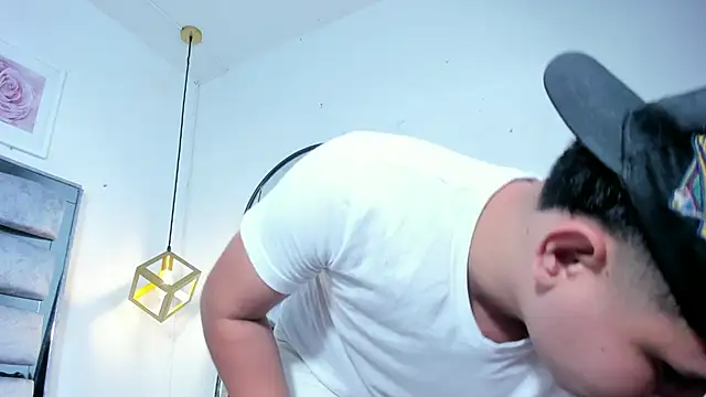 lianfox  online show from March 3, 12:22 pm