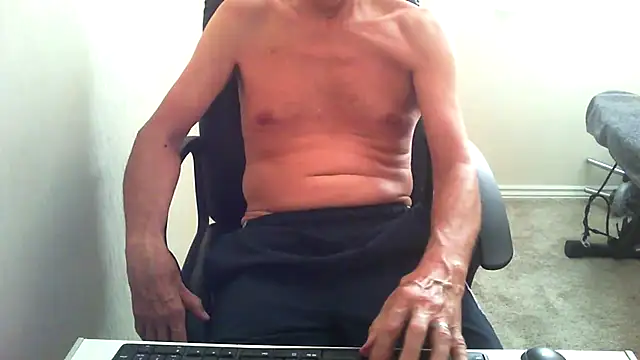 Snapshot of rogpb chatting on June 26, 4:44 pm rogpb online show from June 26, 4:44 pm