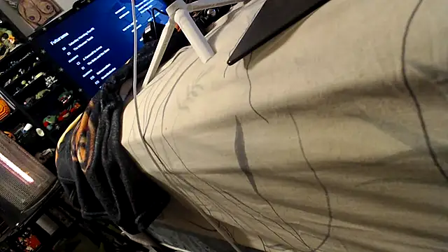 thejuicybacon online show from November 28, 11:57 am