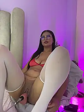 daphnevans online show from January 16, 3:32 am