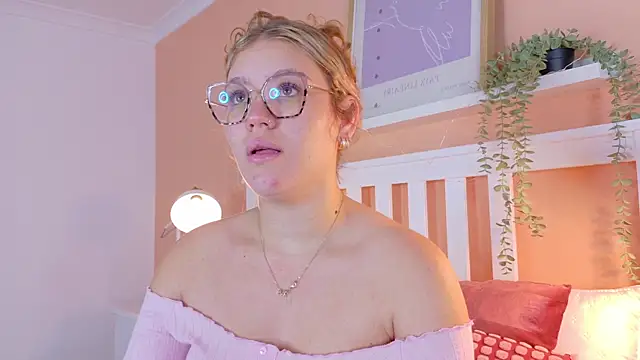 BelaMiller  online show from October 21, 11:33 am