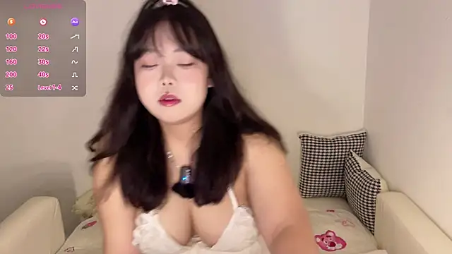 Kittenfishing online show from September 10, 3:34 pm