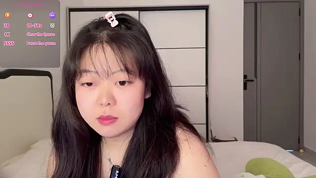 Kittenfishing online show from September 11, 3:39 am