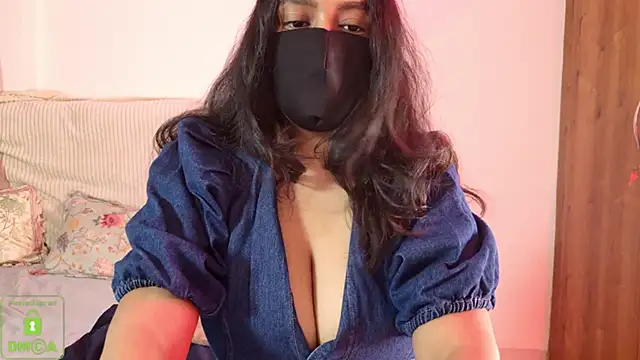 Gulaboo100 online show from May 10, 4:34 pm