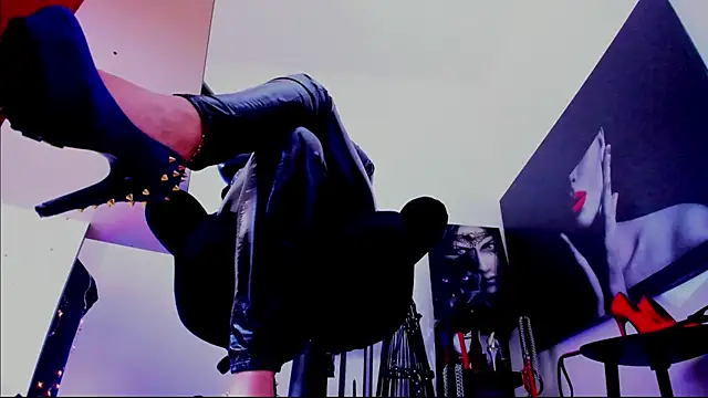 demisweet online show from January 14, 2:28 am