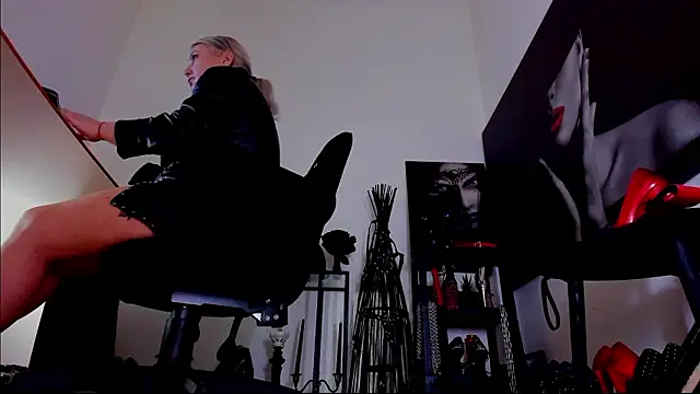 Snapshot of demisweet chatting on February 2, 3:05 am demisweet online show from February 2, 3:05 am