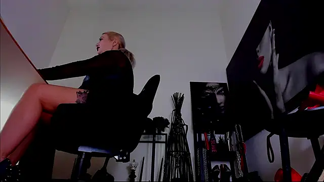 Snapshot of demisweet chatting on February 26, 7:40 am demisweet online show from February 26, 7:40 am