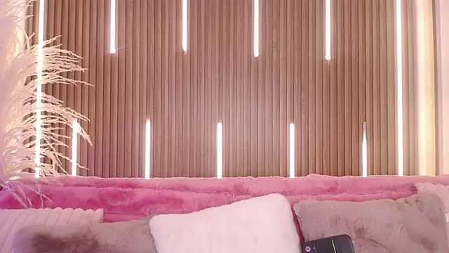 MylaDreams online show from September 30, 3:22 am